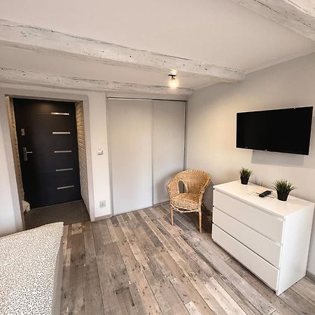 Apartament Z Widokiem Na Pomnik Kopernika - Rynek Staromiejski Torun Exterior photo