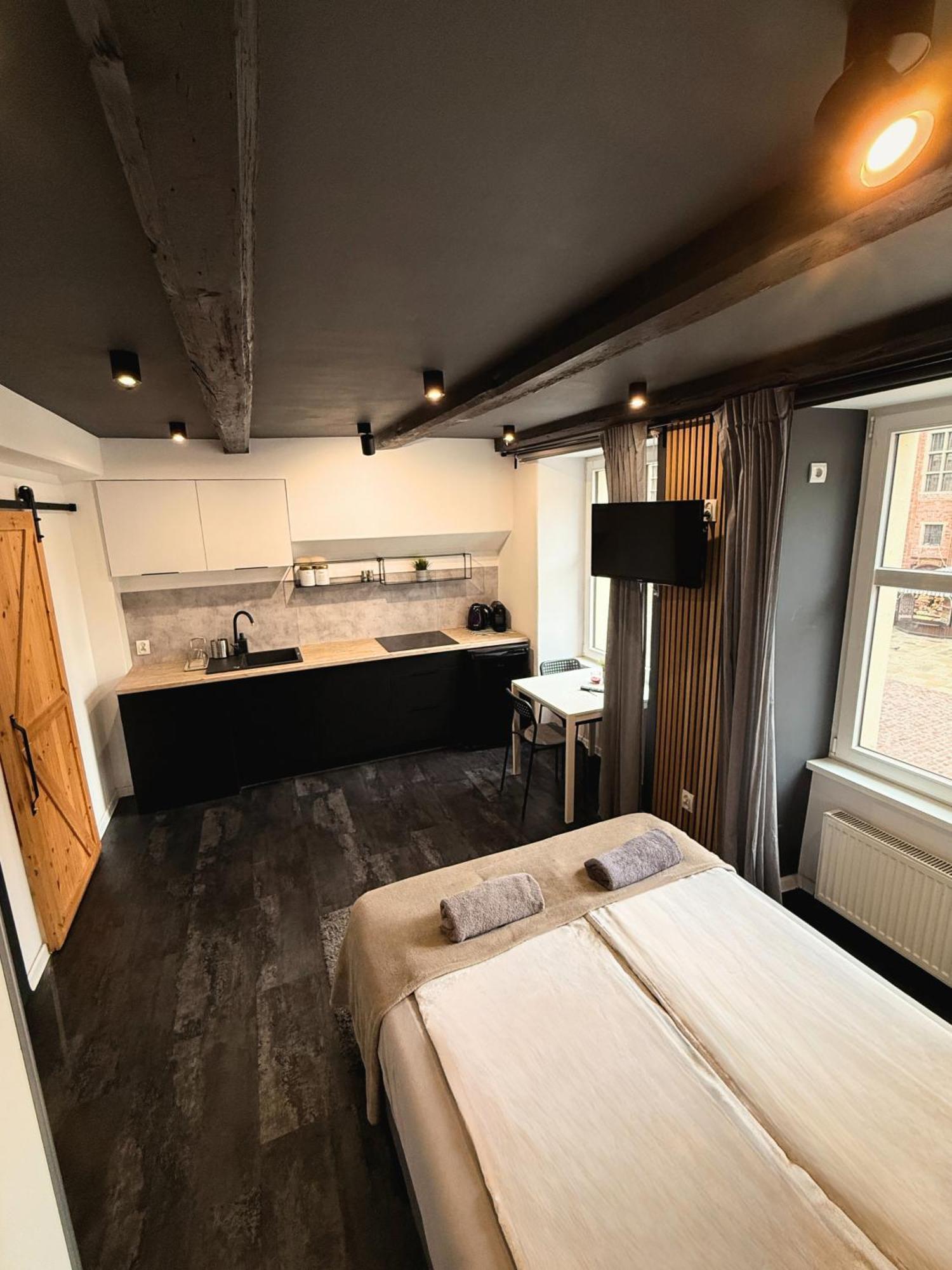 Apartament Z Widokiem Na Pomnik Kopernika - Rynek Staromiejski Torun Exterior photo